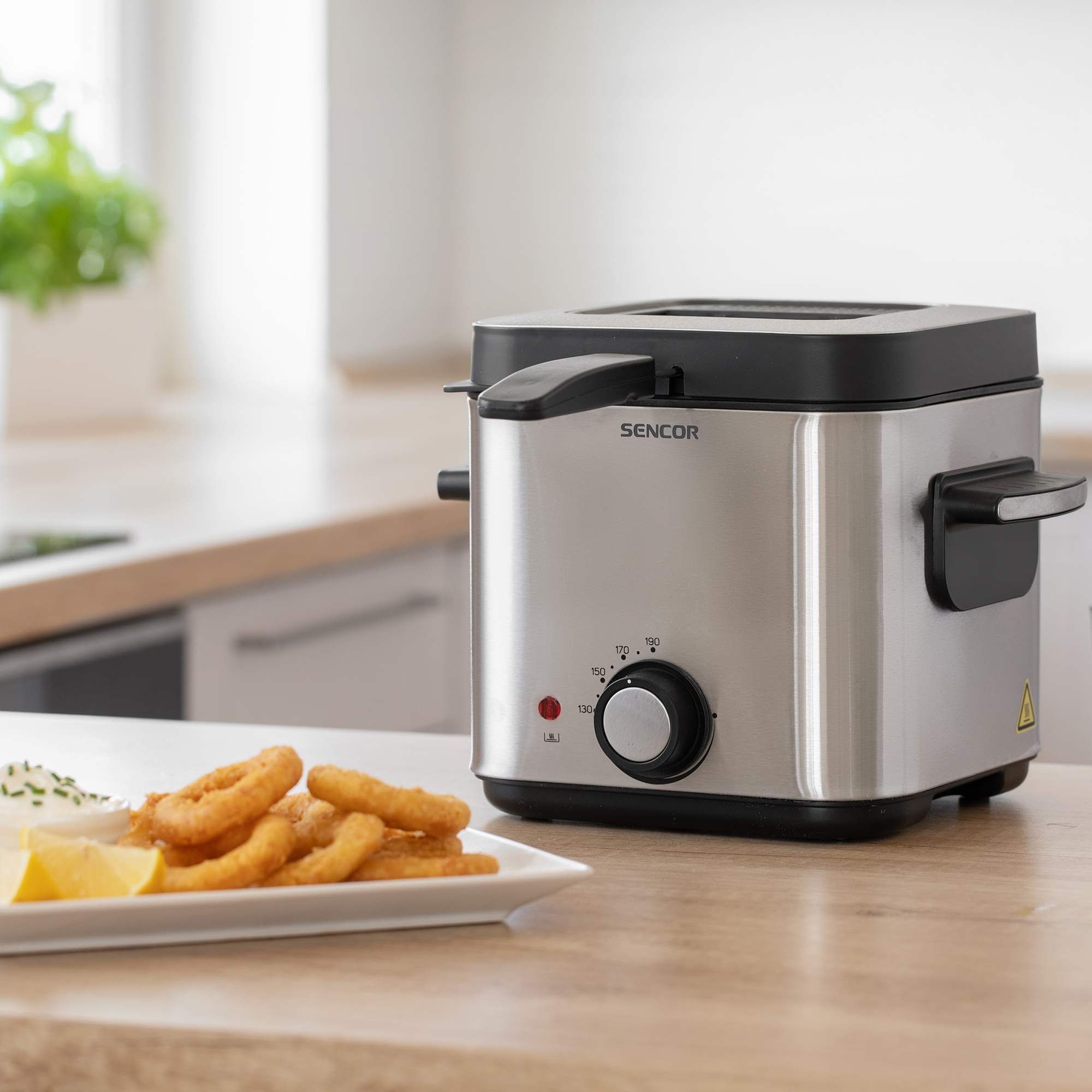 Sencor fritéza SFR 6200