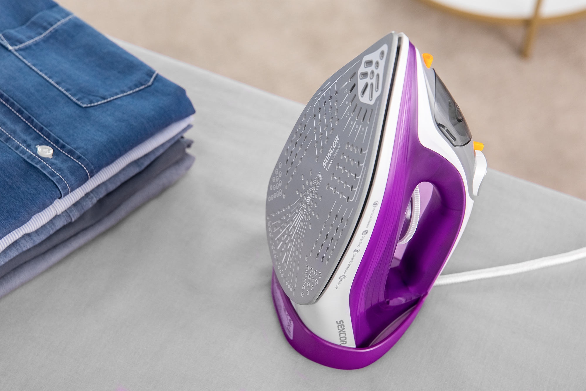 Sencor SSI 5800VT steam iron