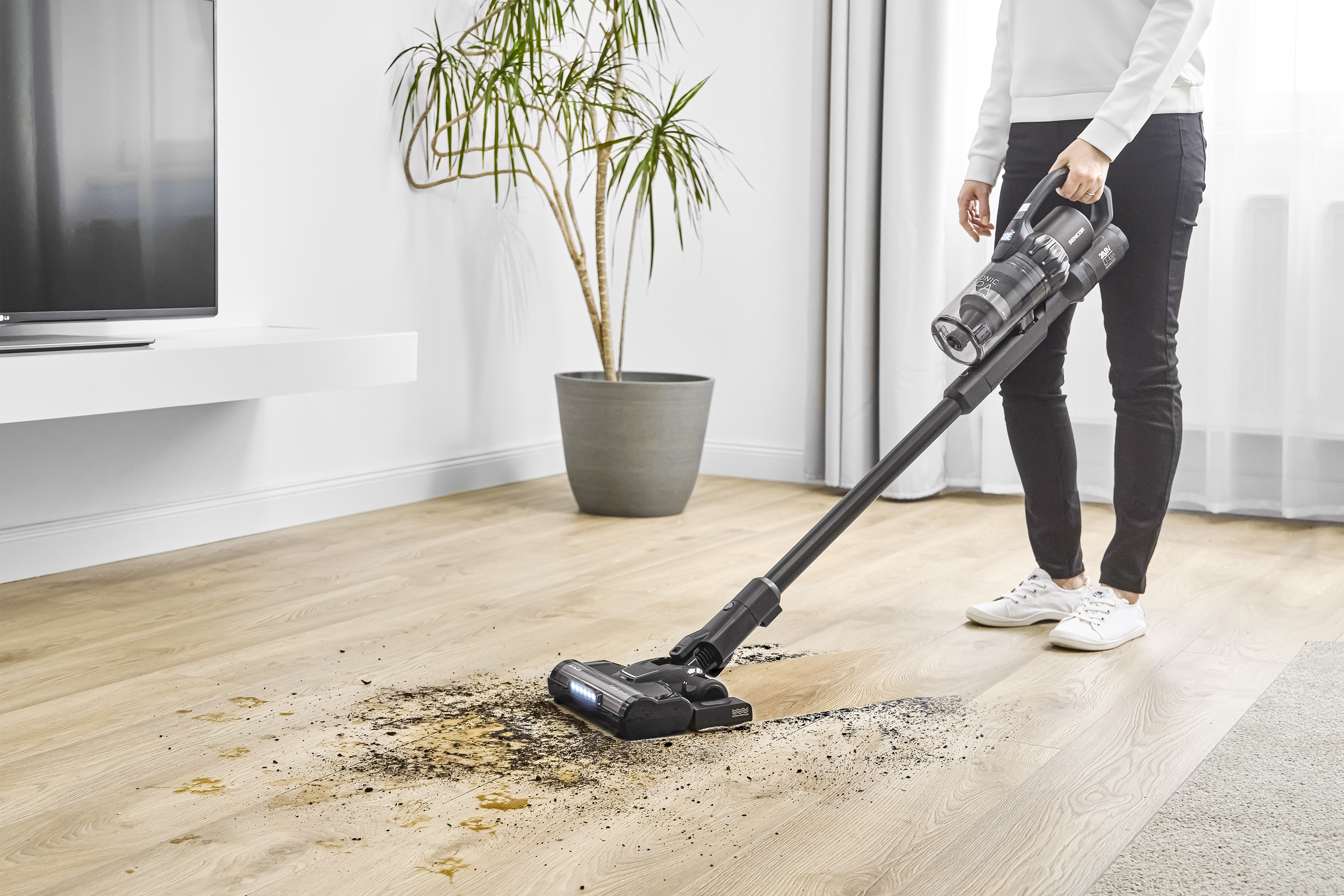 Sencor odkurzacz pionowy 4w1 z mopem i filtracją hepa SVC 9879BK
