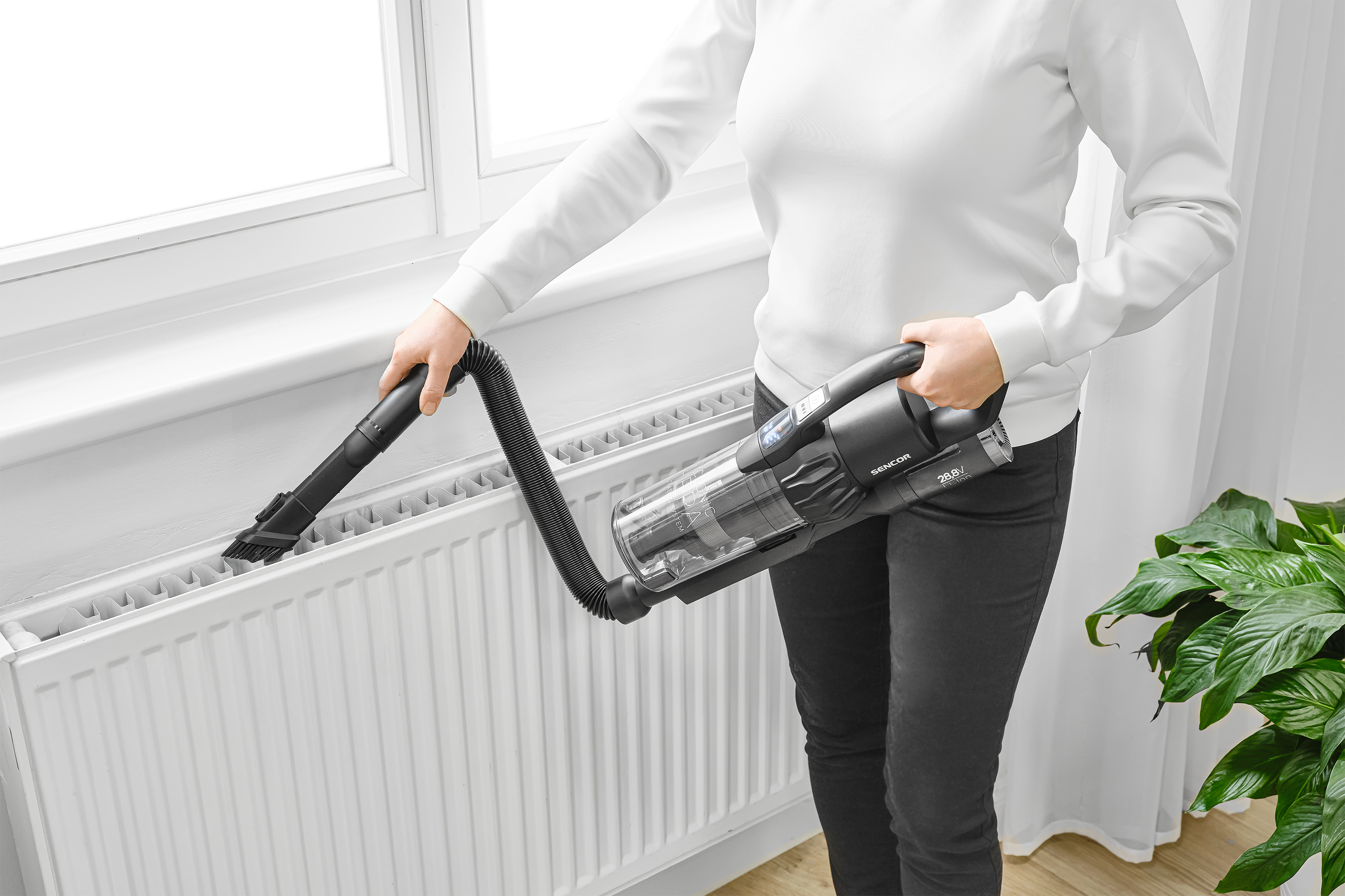 Sencor odkurzacz pionowy 4w1 z mopem i filtracją hepa SVC 9879BK