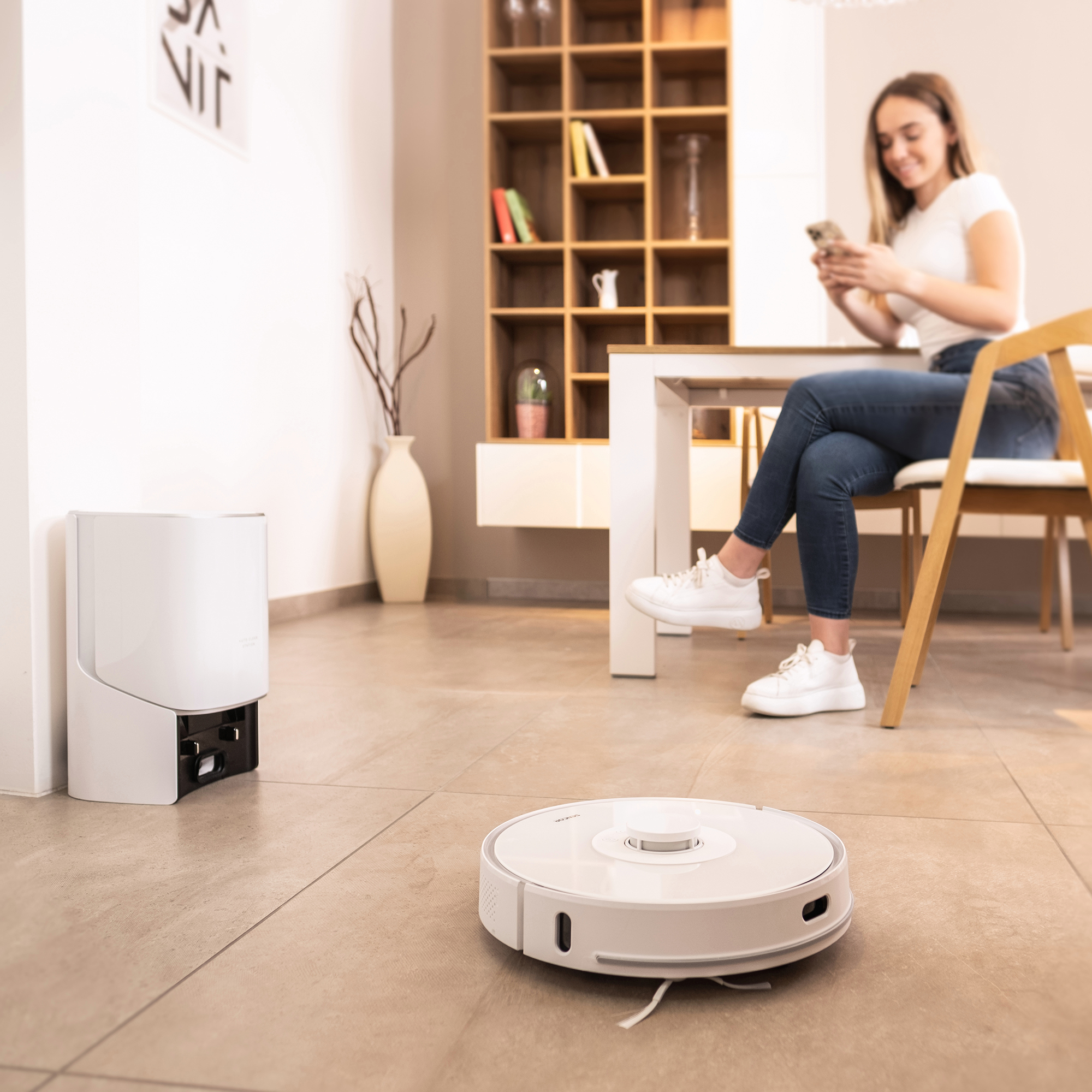Sencor robotický vysávač SRV 9385WH