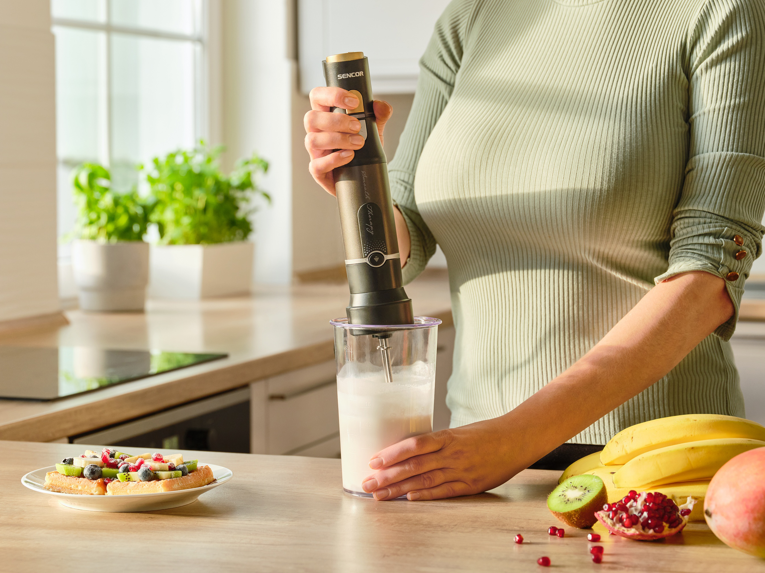 Sencor blender ręczny z tytanowymi nożami quadblade SHB 6442BK