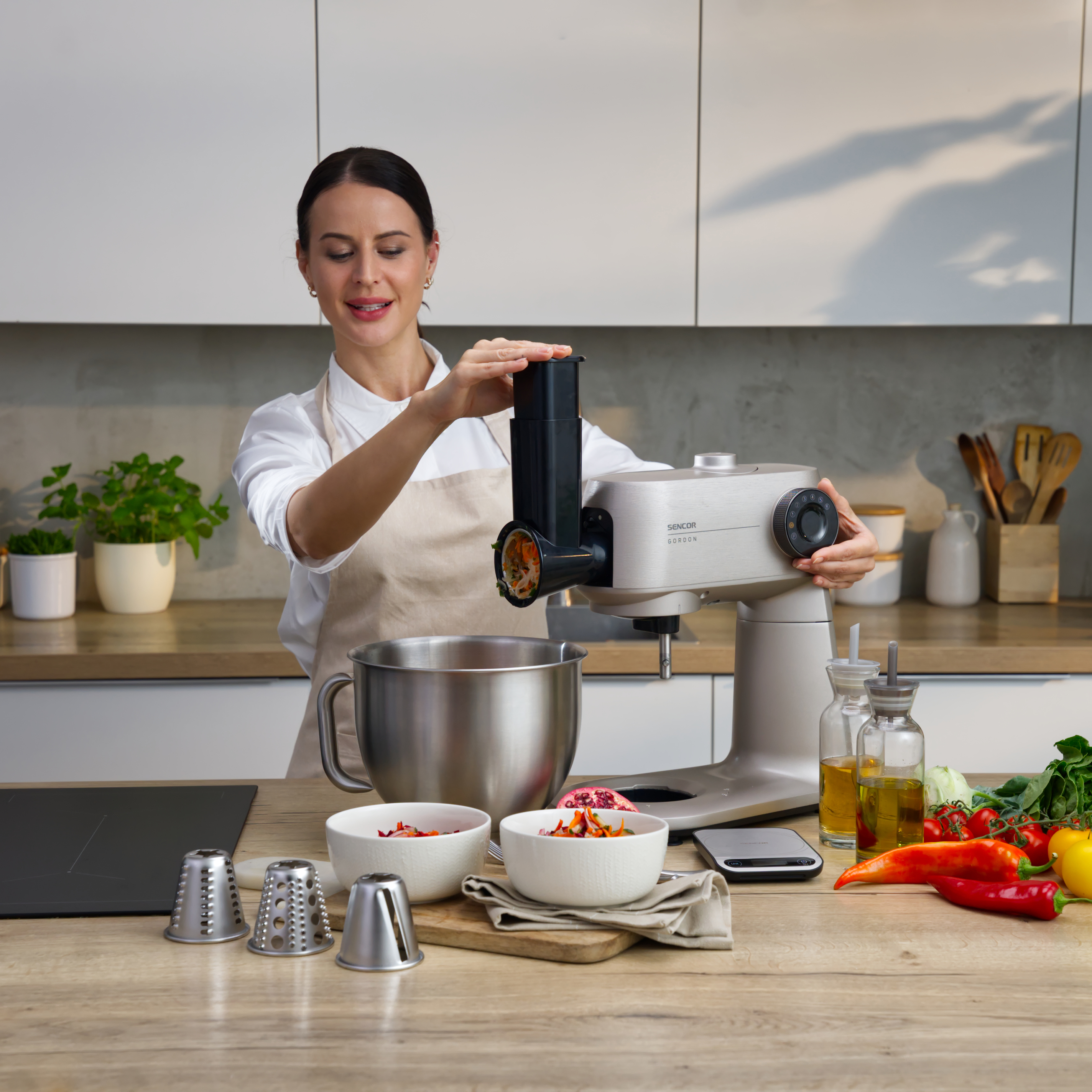Sencor STM 7651WS all-metal food processor with scale