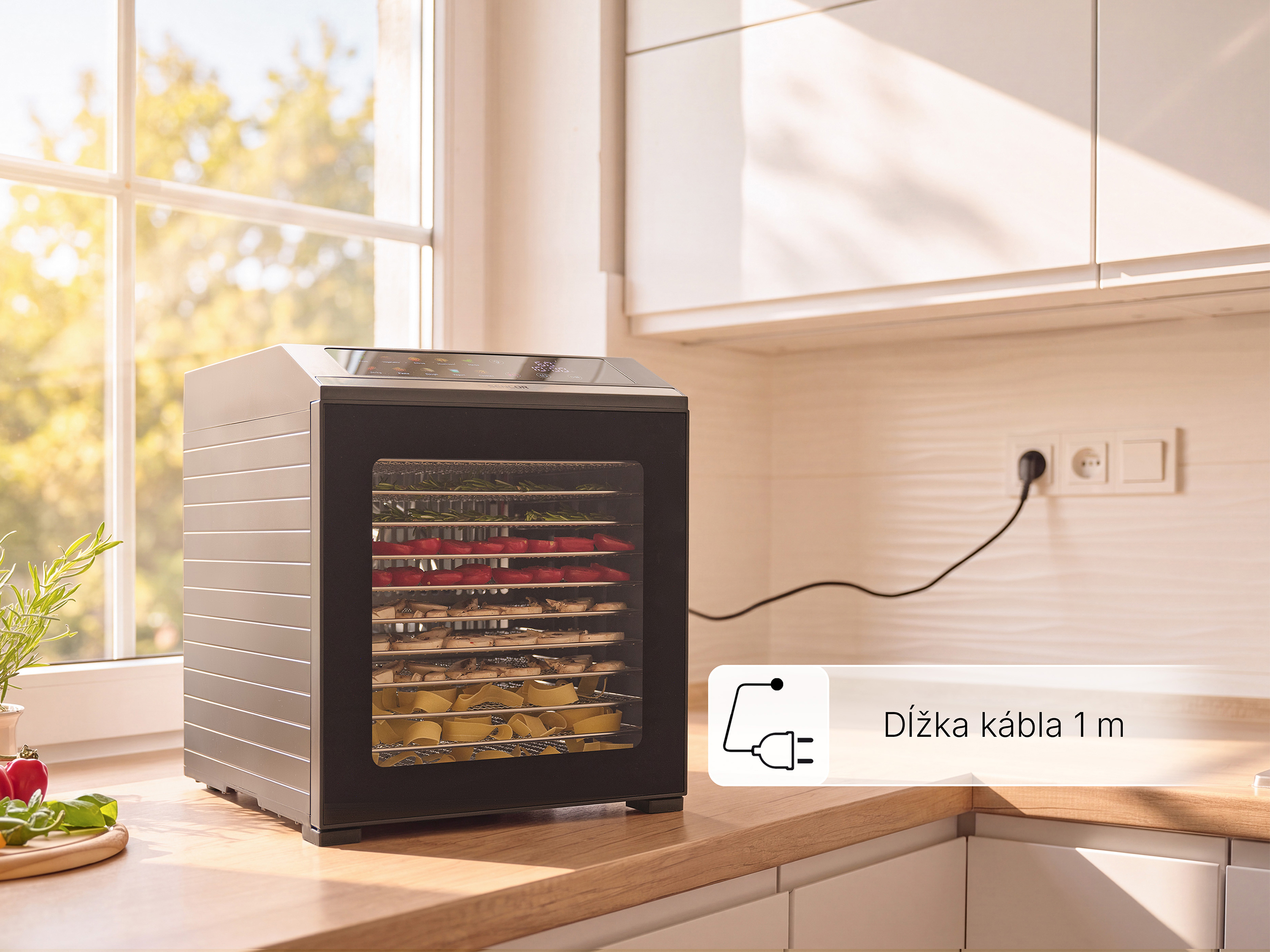 Sencor sušička potravín SFD 7300BK