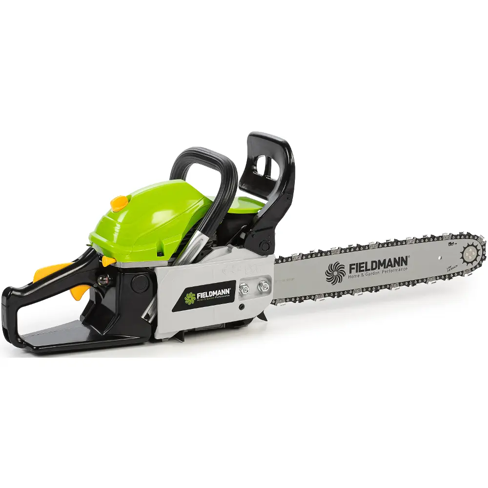 Fieldmann FZP 5316-B benzynowa piła łańcuchowa o ergonomicznej konstrukcji zapewniającej komfort i bezpieczną obsługę.