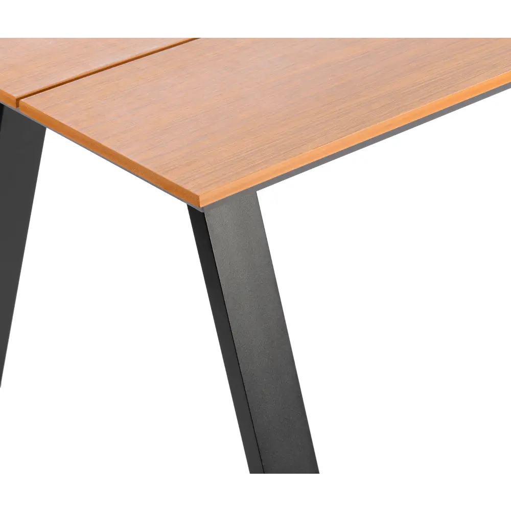 The FDZN 5058 polywood garden table top in imitation wood is durable and maintenance-free.