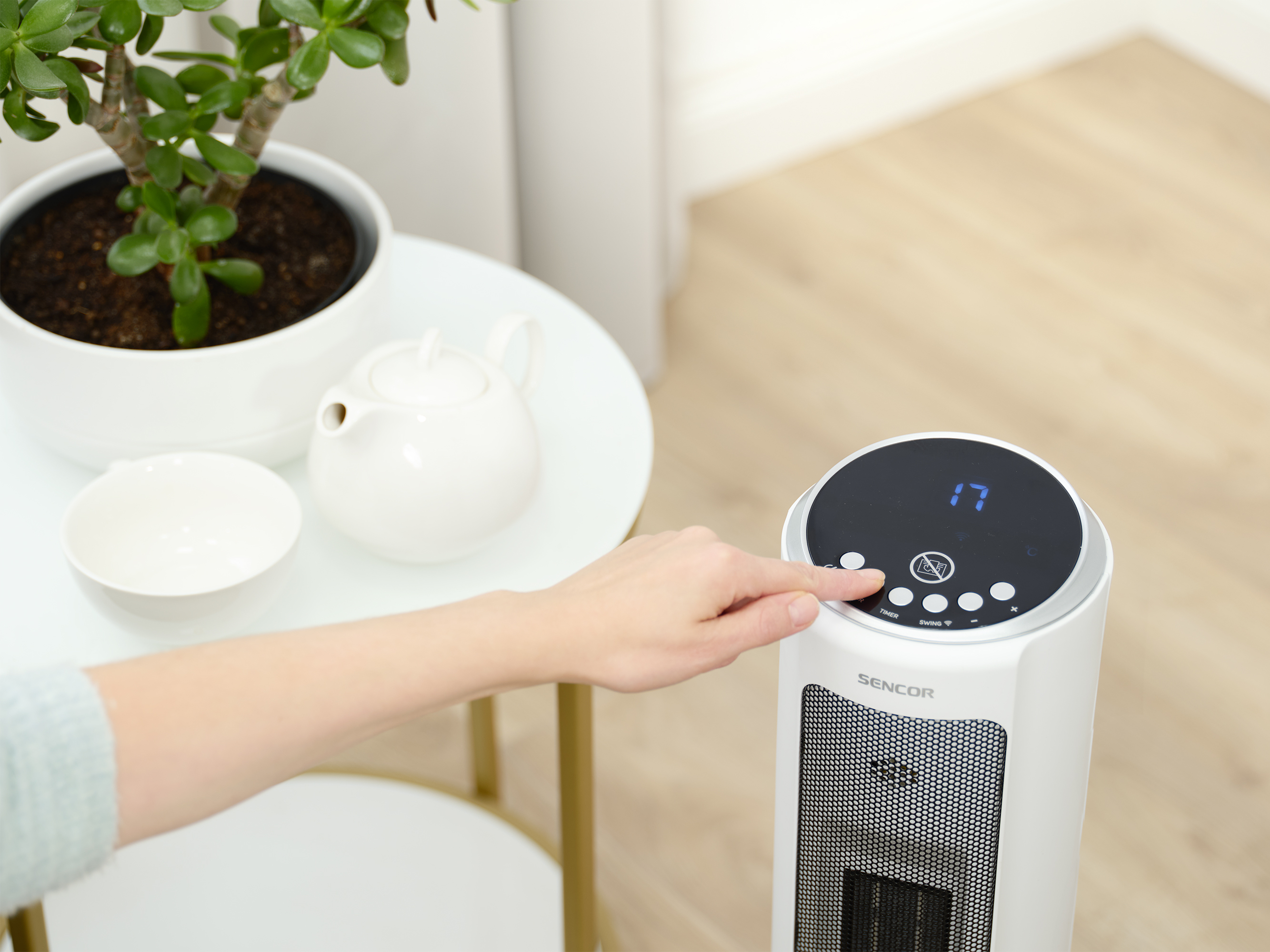 Sencor SFH 8994WH ceramic column heater with oscillation