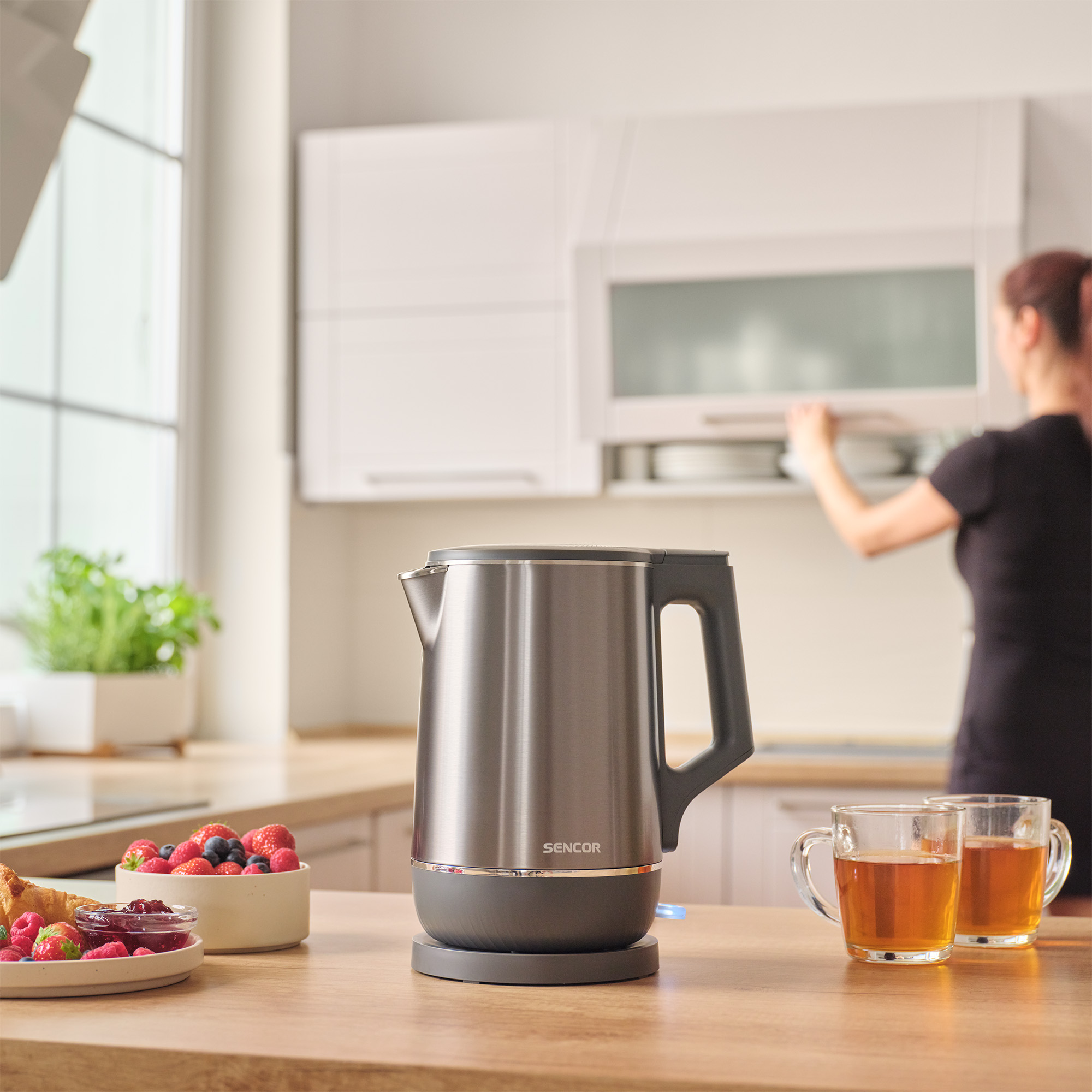Sencor dvoustěnná u-shape rychlovarná konvice SWK 0800GY