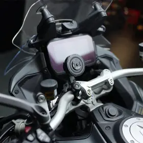 Držák telefonu - Grxplore Držák telefonu na řídítka motocyklu - 2