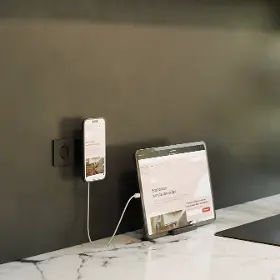 Nabíjecí stanice Qi - Zens Adapter/Qi2 nabíječka s USB-C (15+18W) Černá - 6