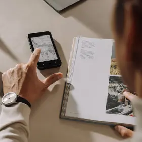 Mobilní telefon - Mudita Kompakt e-ink 3/32GB Černá - 7