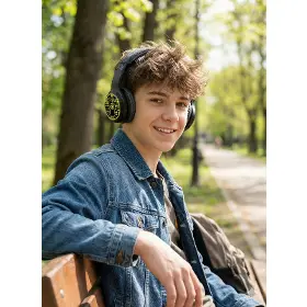 Bezdrátová sluchátka - Lazerbuilt Minions Light-Up Bluetooth Headphones - 13