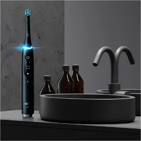 Oscilační zubní kartáček - Oral B iO 10 Series Black Spreckels - 7