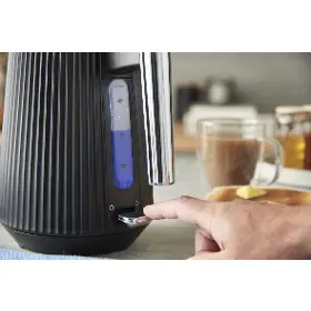 Rychlovarná konvice - Russell Hobbs 26750-70 Brontë Matte Black - 5
