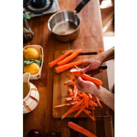 Kuchynský nôž - Fiskars Lúpací nôž 8 cm Functional Form - 4