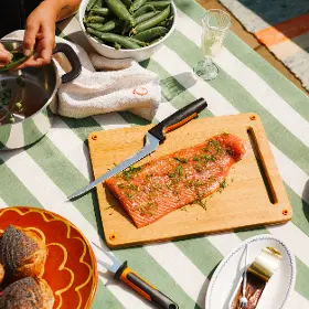 Nůž kuchyňský - Fiskars Filetovací nůž 22 cm - 4