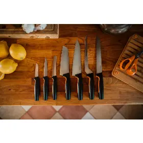 Nůž kuchyňský - Fiskars Filetovací nůž 22 cm - 8