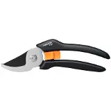 Fiskars Dvojčepelové záhradné nožnice Solid P121