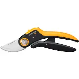 Fiskars Dvojčepelové záhradné nožnice Plus P721