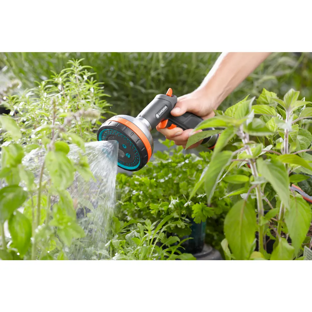 Gardena zavlažovacia pištoľ.