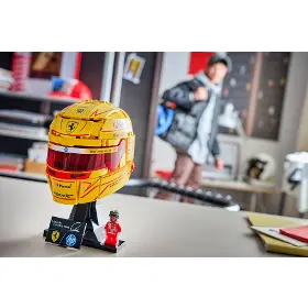 Stavebnice - LEGO ® 43022 Helma Lewis Hamilton ze Scuderia Ferrari HP - 10