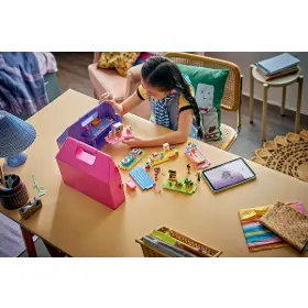 Stavebnice - LEGO ® 42697 Kreativní kufřík a domek pro panenky - 10