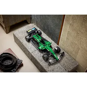 Stavebnice - LEGO ® 42240 Auto F1 Aston Martin Aramco AMR25 - 19