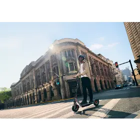 Elektrická koloběžka - Segway eKickScooter Ninebot F3 Pro E - 9